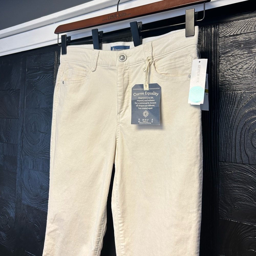 Democracy NWT Ab Solution‎ Natalie Straight Leg Corduroy Jeans Size 14 34x30 - Picture 3 of 16